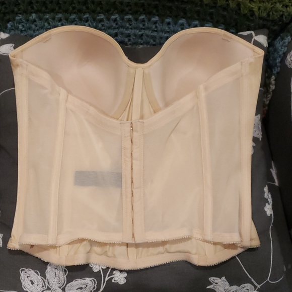 Bridal Corset - Picture 2 of 5